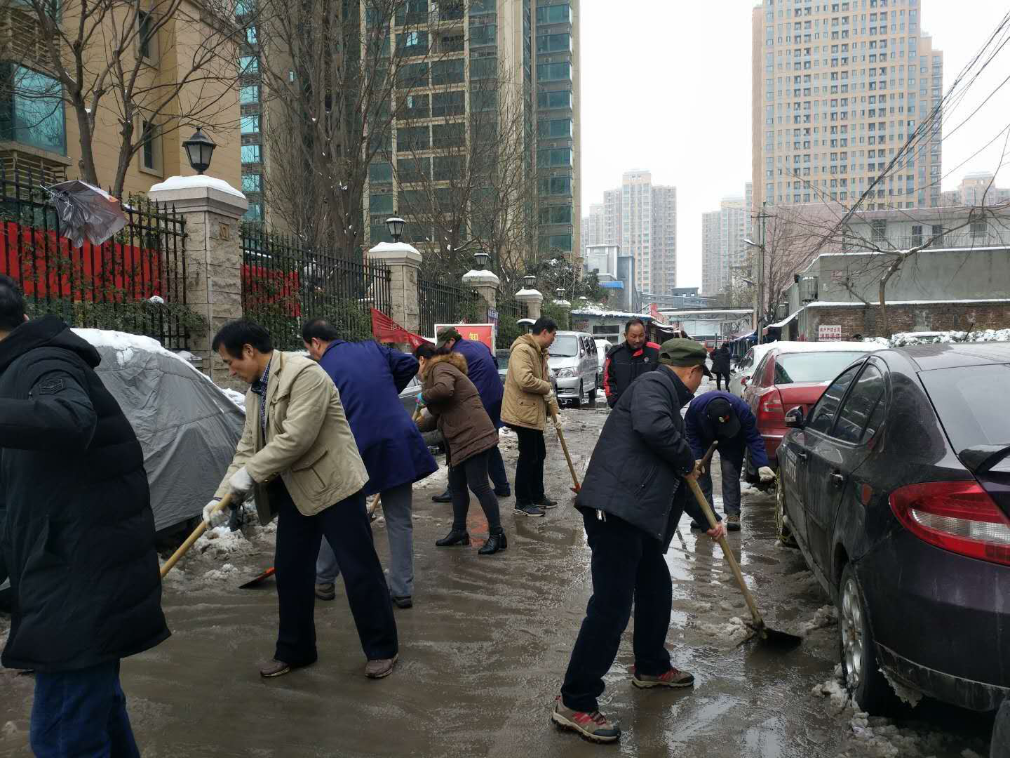 “以雪為令，御雪奮戰(zhàn)” 西安工業(yè)投資集團(tuán)再行動
